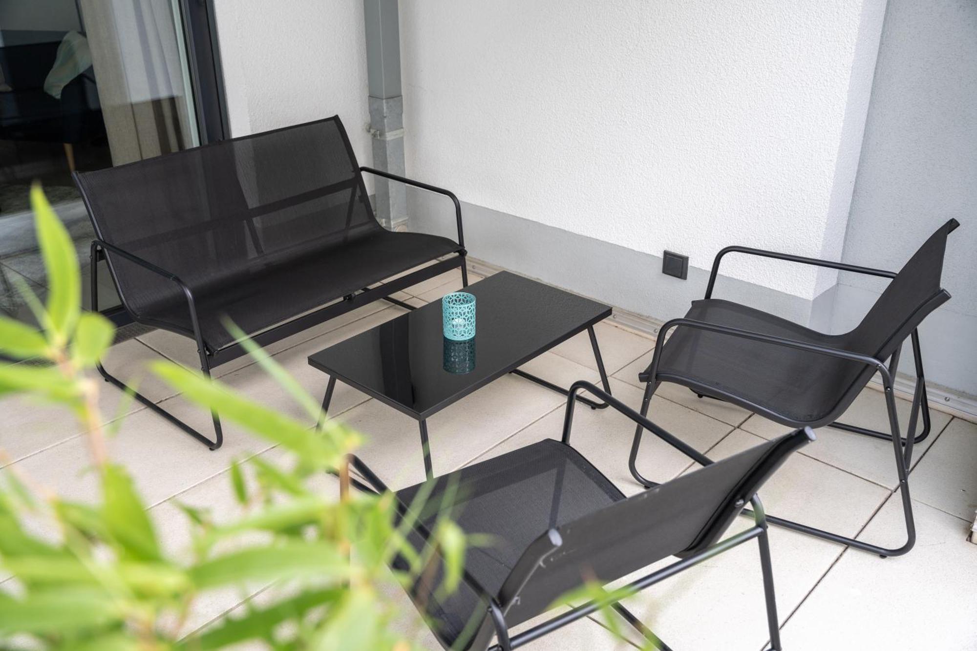 Zentral - Fuer 6 - 2X Frei Parken - Terrasse Lejlighed Gießen Eksteriør billede